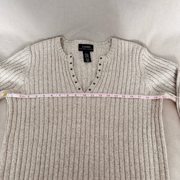 Lauren Ralph Lauren | Ribbed V-Neck Sweater | Silk Linen Cotton Blend - Picture 9 of 11